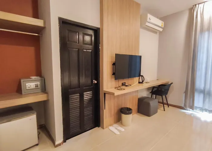 C Bangna Hotel 3*