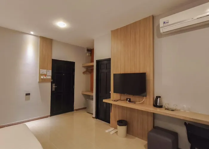 C Bangna Hotel 3*