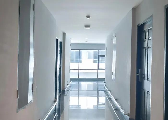 C Bangna Hotel 3*