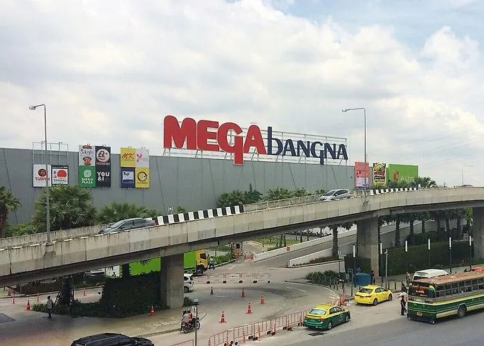 C Bangna Hotel 3*